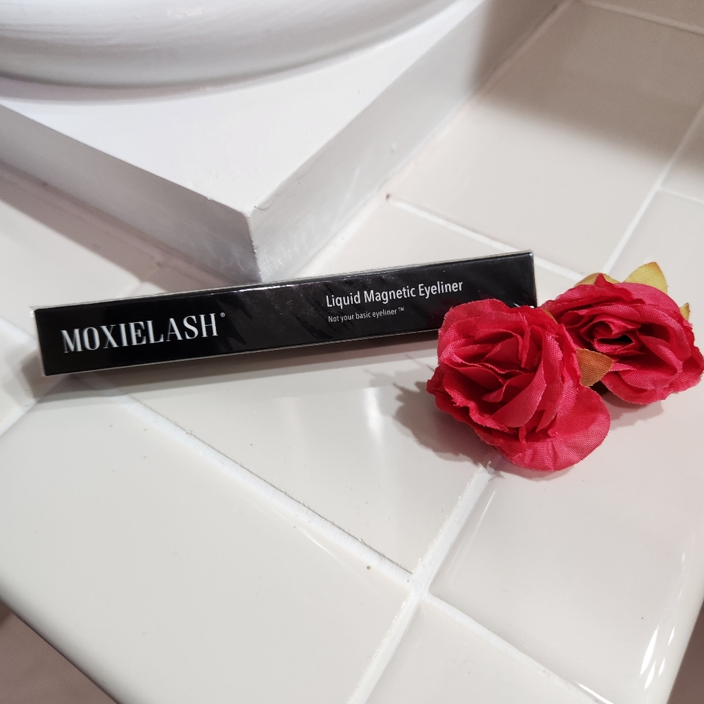 NIB MoxieLash Liquid Magnetic Eyeliner Black Full Size Bundle Of 2 - Picture 7 of 10
